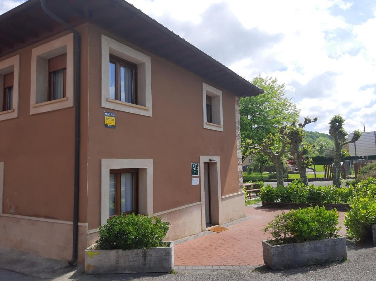 El Puentin Del Sella Con Wifi Y Parking Gratuito Lejlighed Onís Eksteriør billede